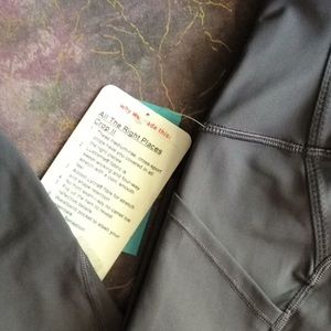 Lululemon All the Right Places CROP II DKCA 10